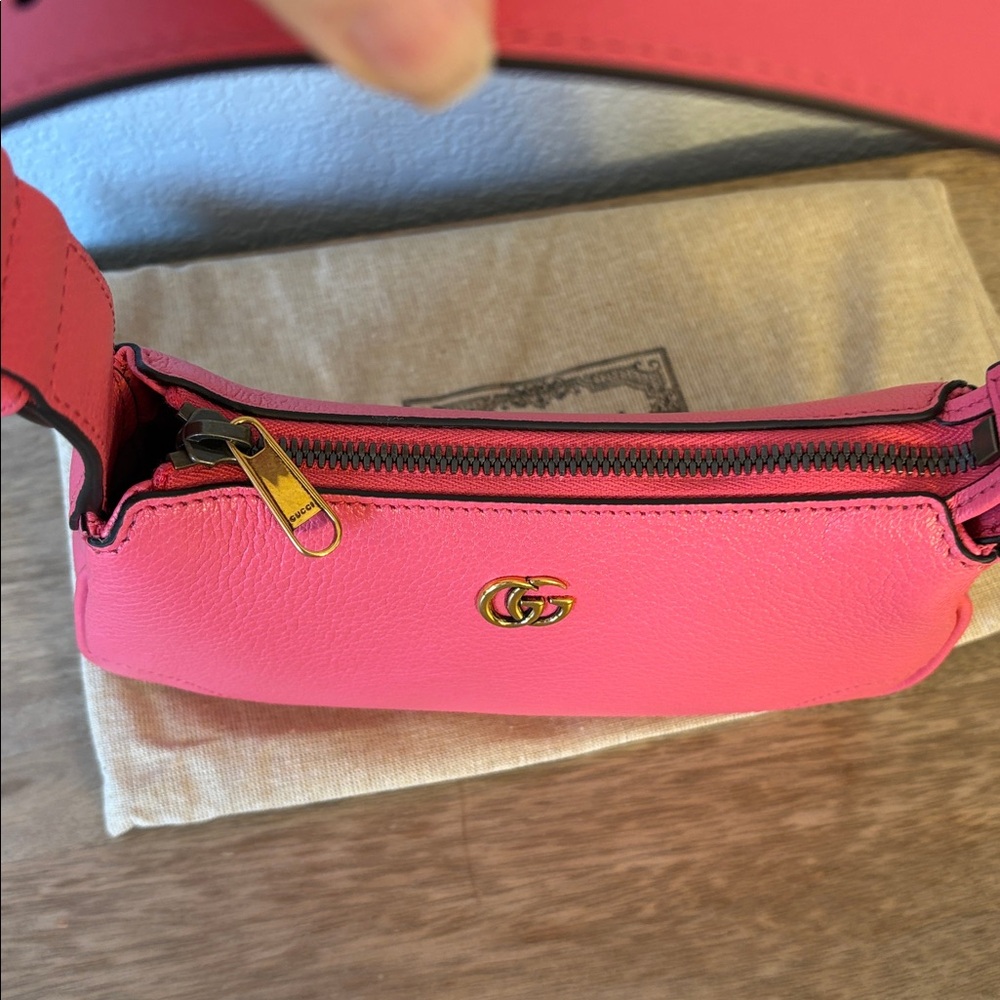 SOLD* The Gucci Aphrodite Small Grained-leather Shoulder Bag - Picture 8 of 14